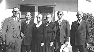 Six of eight of Mary Ann Mathieson McQuarrie Bunker's adult children