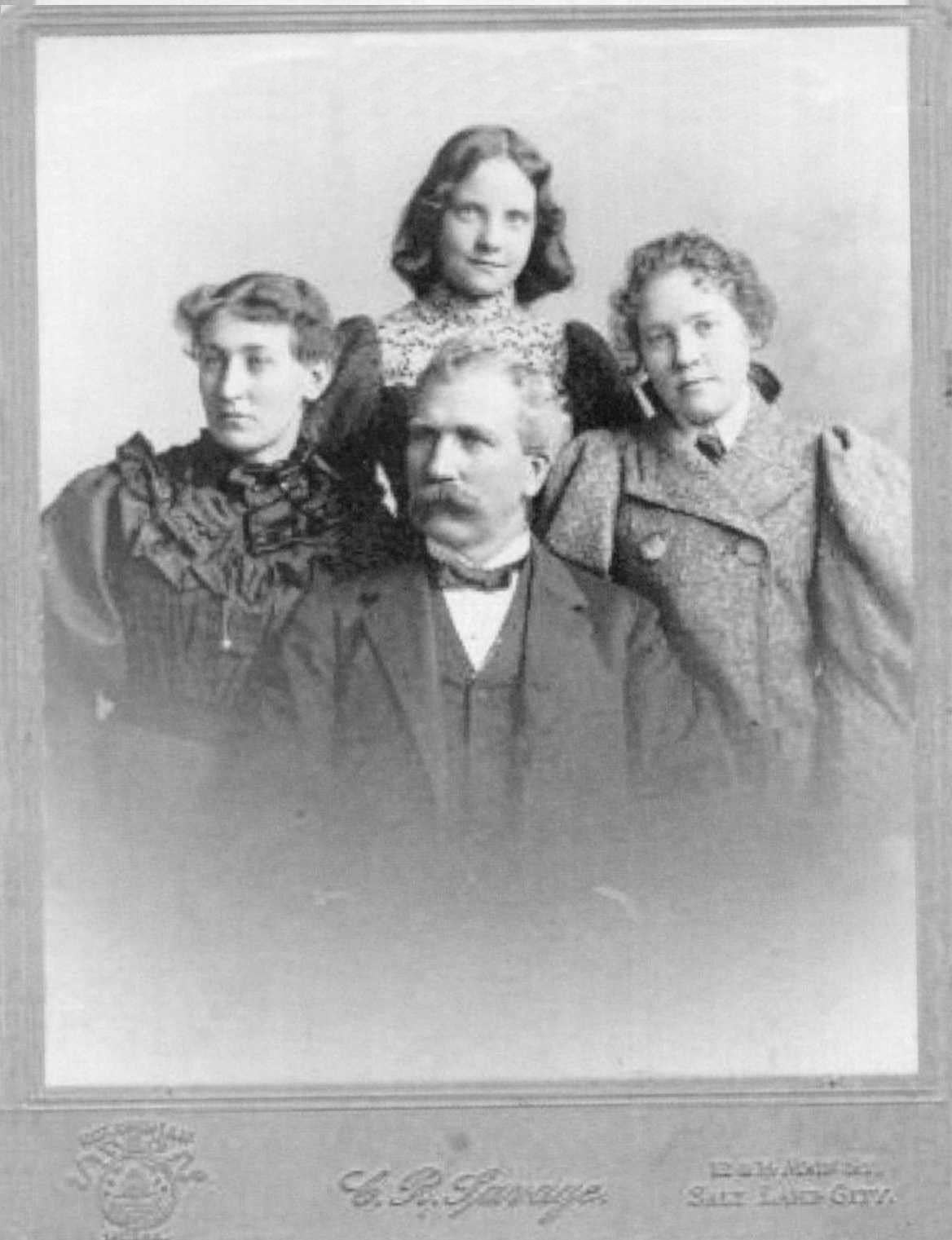 David Keith, Mary Baillie (niece), Mary Keith, Etta Keith - May 1895