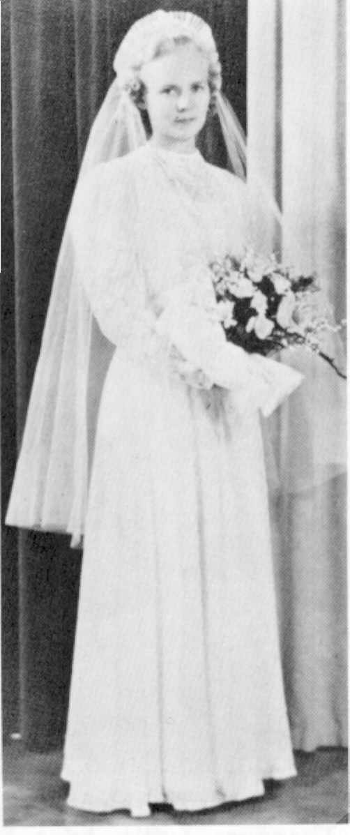 Edna Haynie Snelgrove on the date of her wedding, January 13, 1940