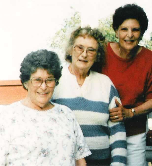 Joy Brown Knichren, Clair Brown Betty, Jennie Brown Draney in 1992