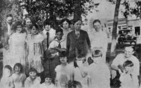 White Family Reunion at Huntsville, c. 1923