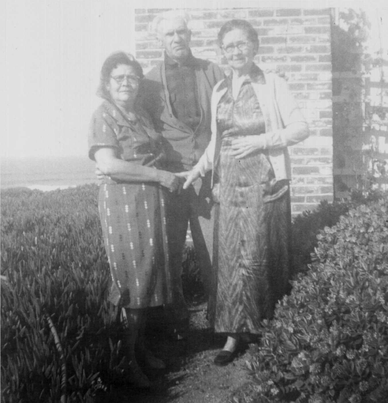 Left - Lillian Bodily Galbraith Peterson, Jane's sister, with friends on right