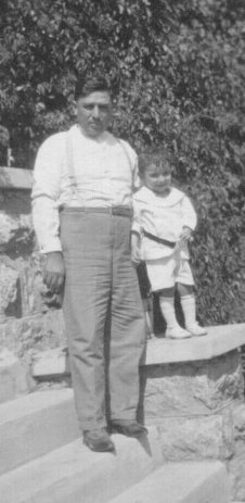 Andres Carlos Gonzalez, Sr with child
